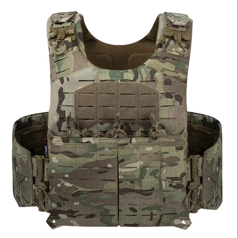 Camouflage tactical vest with YAKEDA branding on a white background