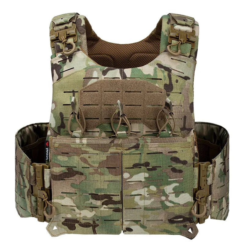Camouflage tactical vest with multiple pouches and straps on a white background, featuring the Yakeda brand.