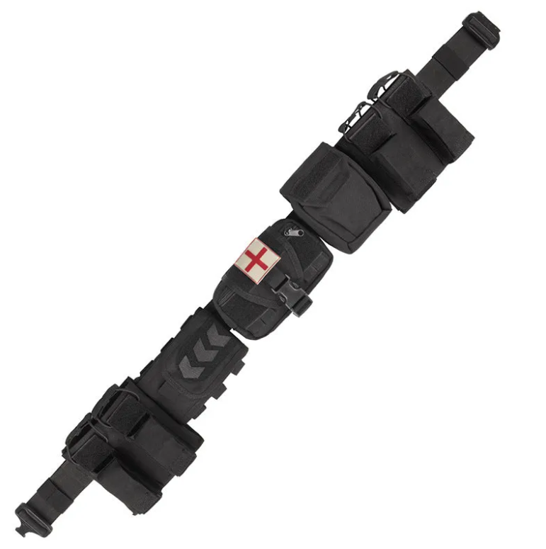 Black tactical belt with medical emblem on a white background, featuring the Yakeda brand.